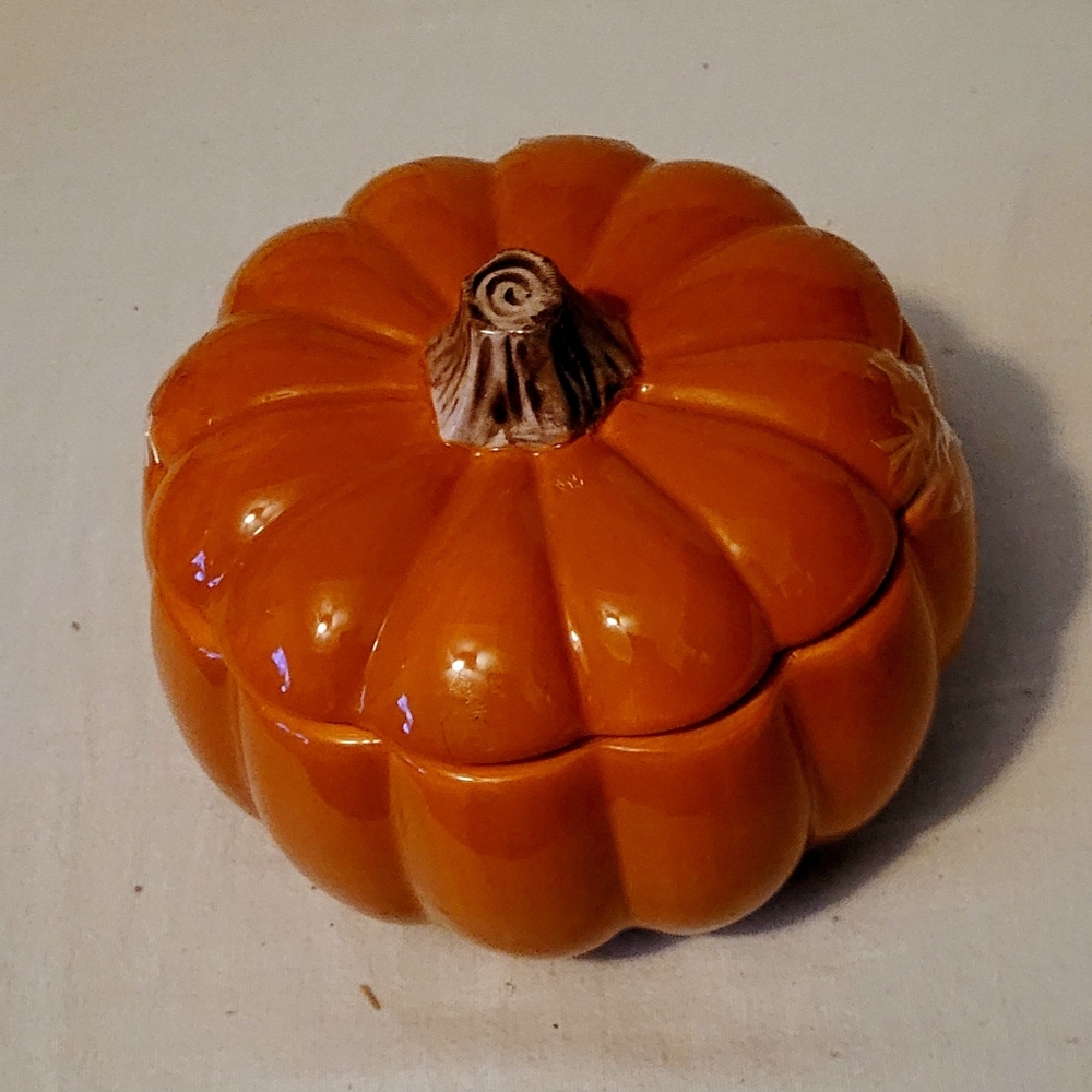 Orange Lidded Ceramic Pumpkin